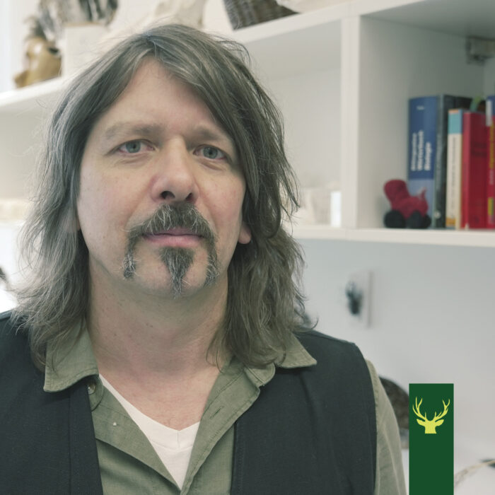 Foto Dr. Norbert Peter Podcast Jagdtalk zum Thema Waschbär-Sterilisation in Kassel, Foto: Philipp Hühnerfeld